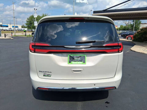 2021 Chrysler Pacifica Touring L