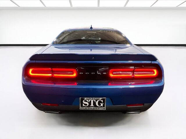 2022 Dodge Challenger SXT