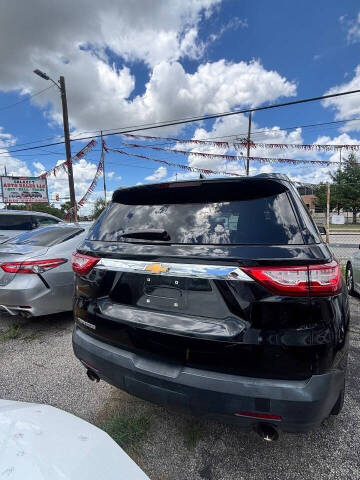 2018 Chevrolet Traverse LS