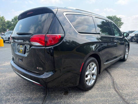 2019 Chrysler Pacifica Touring L Plus