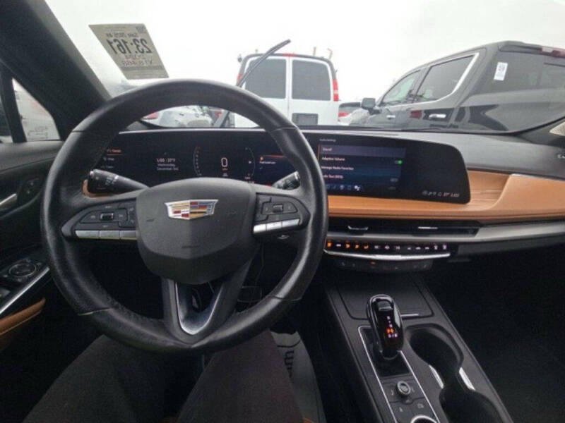 2024 Cadillac XT4 Sport