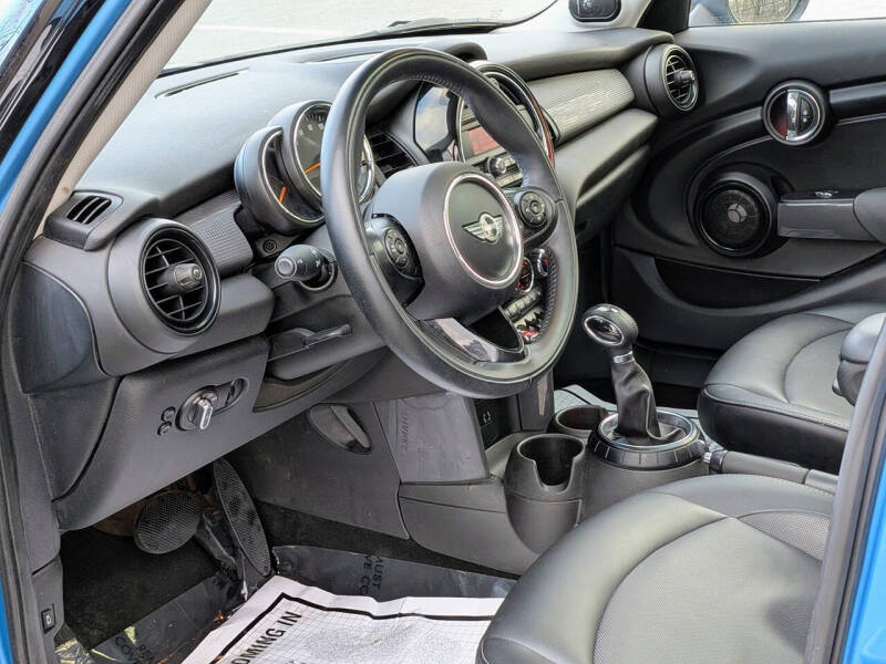 2016 MINI Hardtop 4 Door Cooper