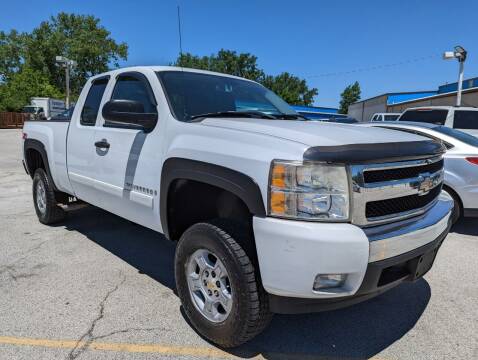 2008 Chevrolet Silverado 1500 for sale at AutoMax Used Cars of Toledo in Oregon OH