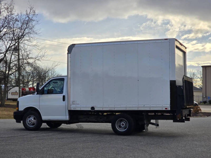 2017 GMC Savana 3500