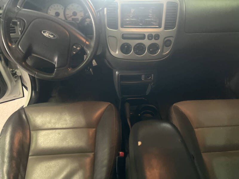 2003 Ford Escape XLT Popular