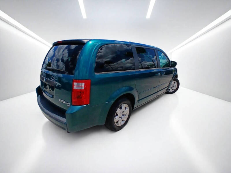 2009 Dodge Grand Caravan SE