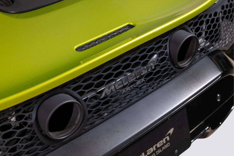 2023 McLaren Artura