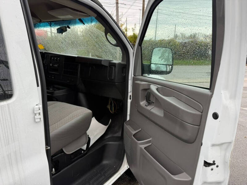 2015 GMC Savana 3500