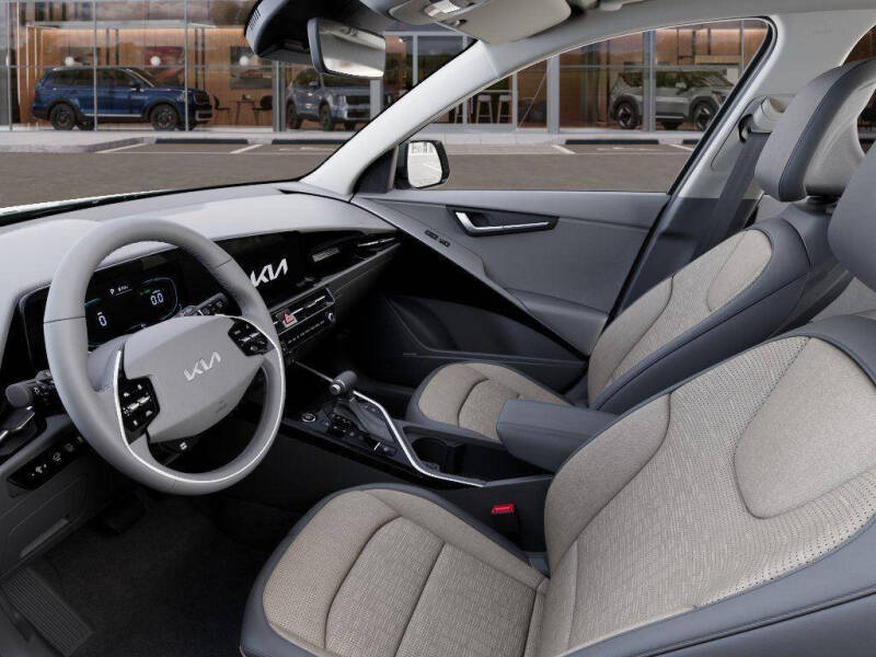 2026 Kia Niro SX