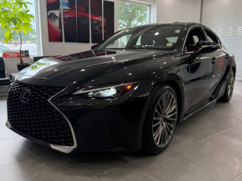 2023 Lexus IS 300
