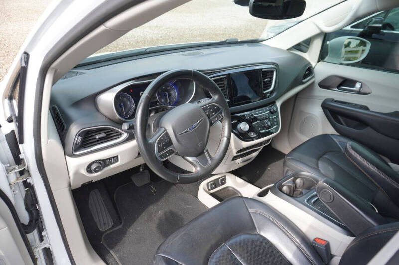 2020 Chrysler Pacifica Touring L Plus
