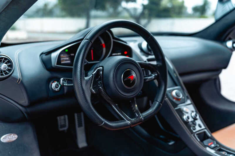 2012 McLaren MP4-12C