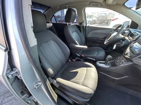 2014 Chevrolet Sonic LT Auto