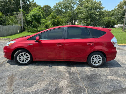 2014 Toyota Prius v Five