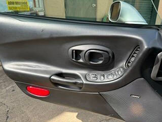 2004 Chevrolet Corvette