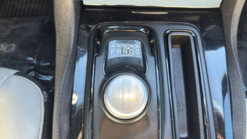 2017 Chrysler 300 S