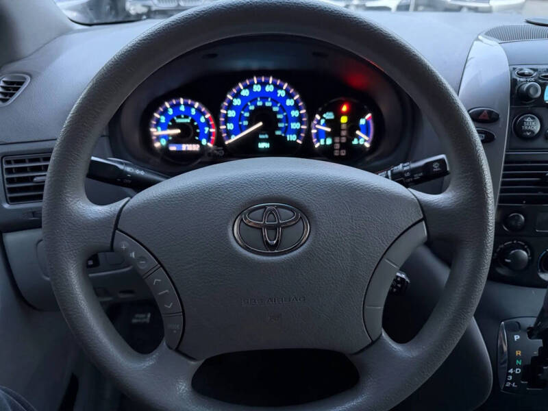 2006 Toyota Sienna