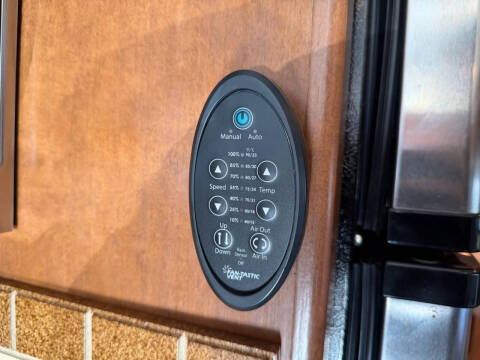 2012 Freightliner XCS Chassis