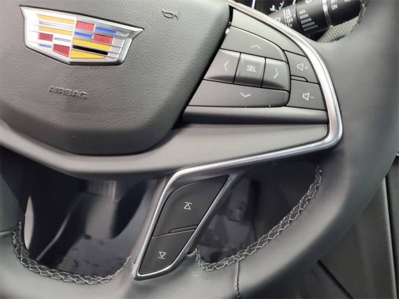 2025 Cadillac XT5 Luxury