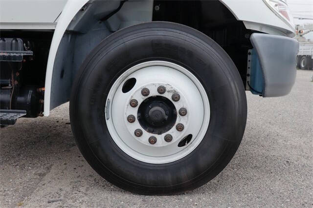 2018 International DuraStar 4300