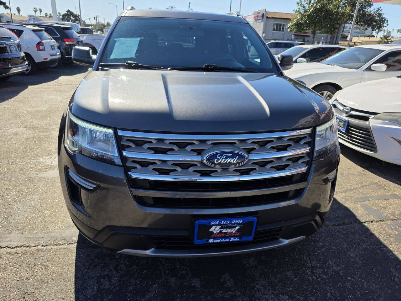Dk. Gray 2018 Ford Explorer XLT XLT 4dr SUV 1