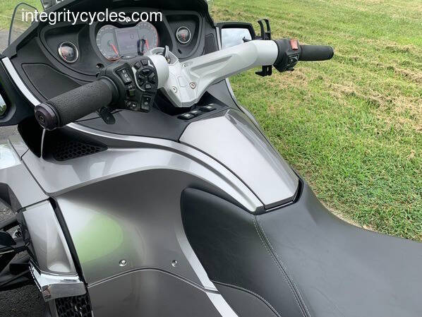 2012 Can-Am Spyder RT-S SE5