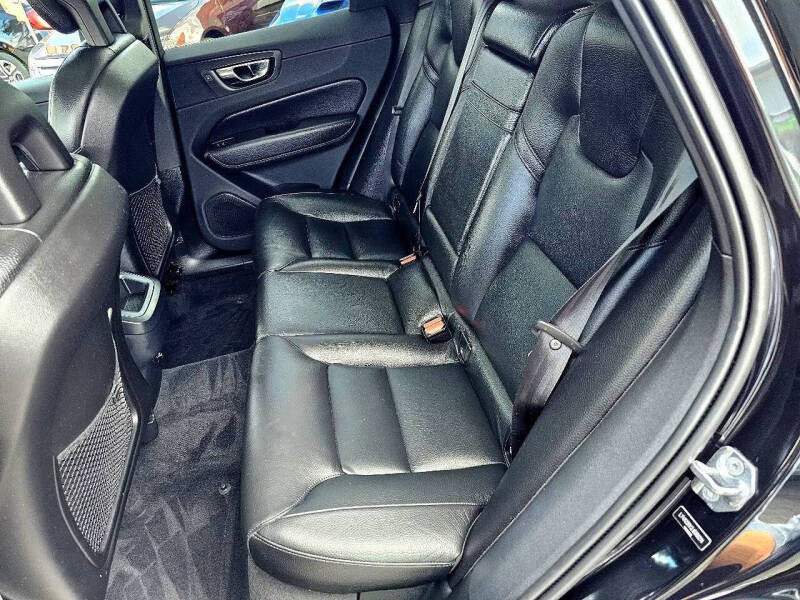 2018 Volvo XC60 T6 Momentum