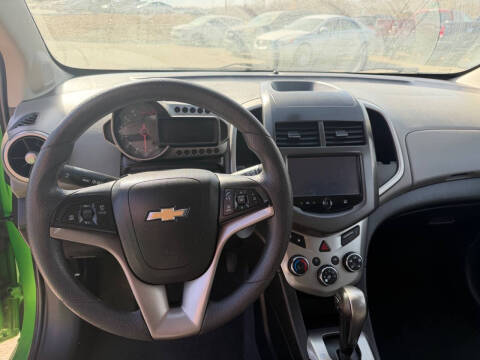 2016 Chevrolet Sonic LT Auto