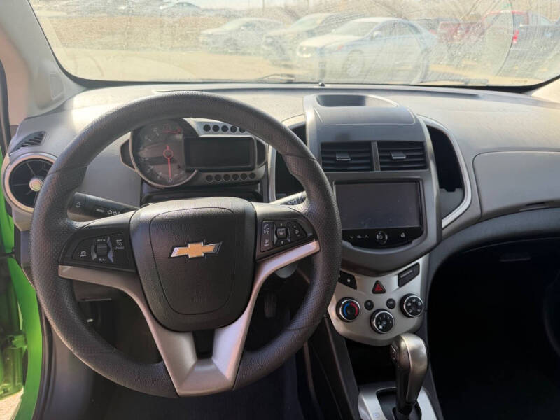 2016 Chevrolet Sonic LT Auto