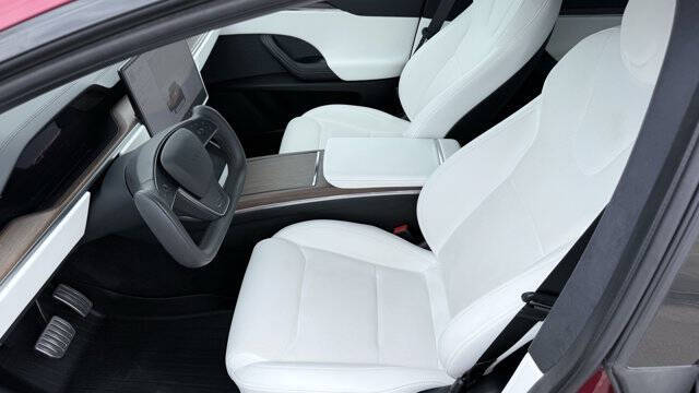 2023 Tesla Model X Standard Range