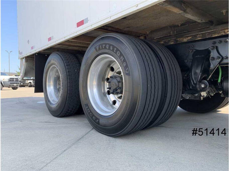 2018 Freightliner M2 106