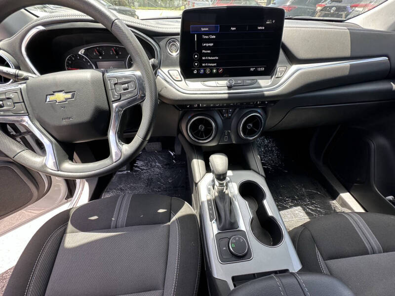 2025 Chevrolet Blazer LT