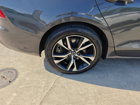 2024 Volvo S60 B5 Core Dark Theme