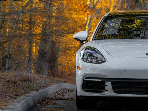 2017 Porsche Panamera 4