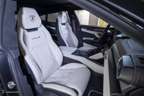 2024 Lamborghini Urus S