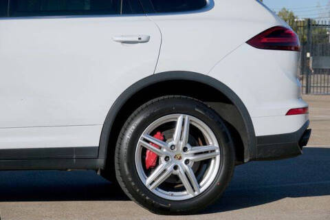 2016 Porsche Cayenne S