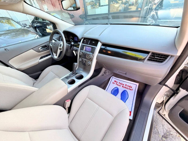 2013 Ford Edge SE