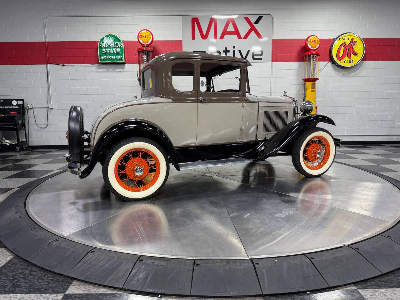 1930 Ford Model A 18