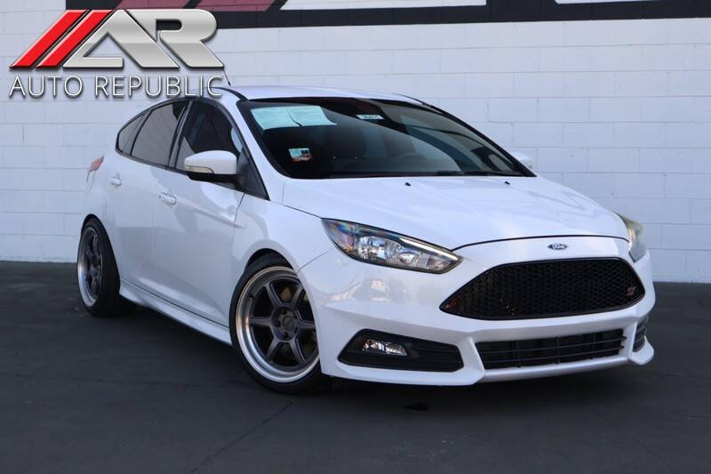 2016 Ford Focus for sale at Auto Republic Fullerton in Fullerton CA