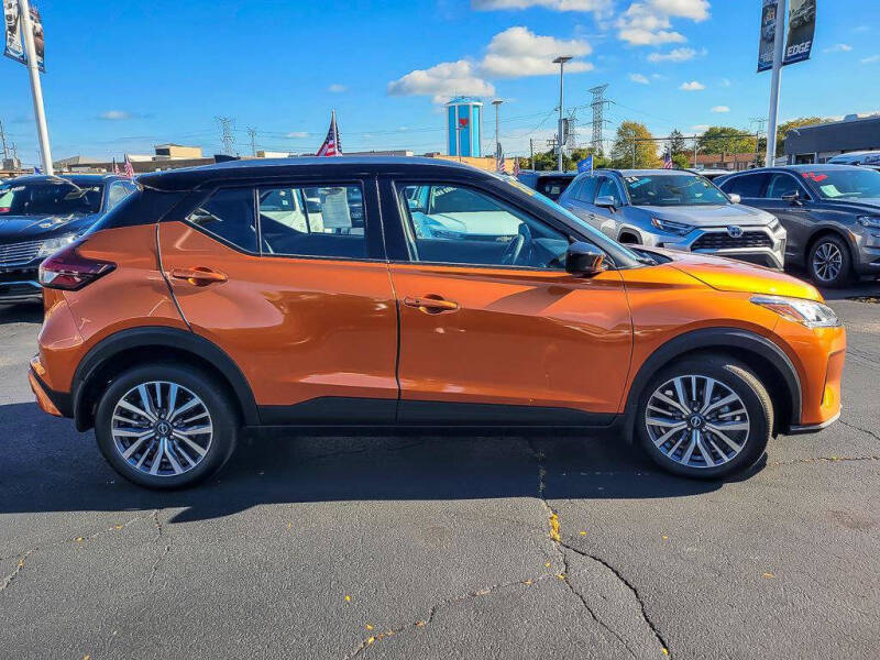 2023 Nissan Kicks SV