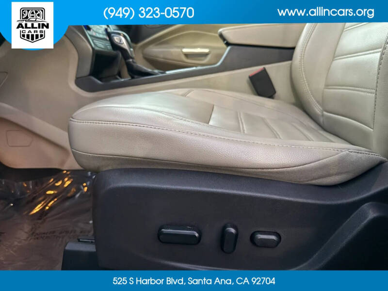 2019 Ford Escape SEL