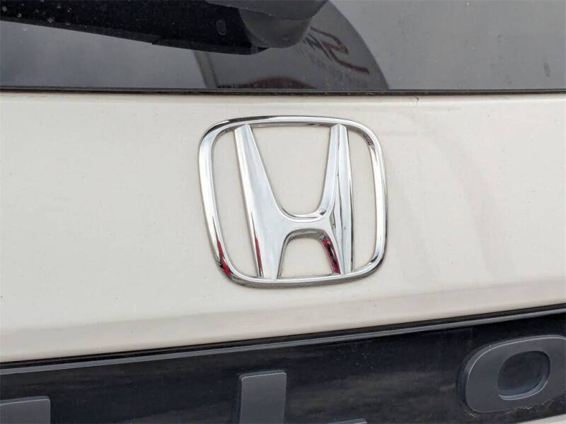 2024 Honda Pilot EX-L w/Rear Captain's Chairs