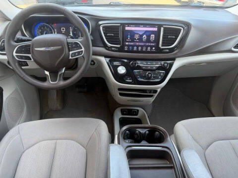 2020 Chrysler Pacifica Touring
