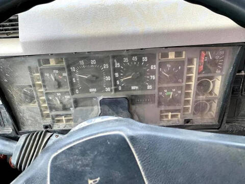 2000 International 4900