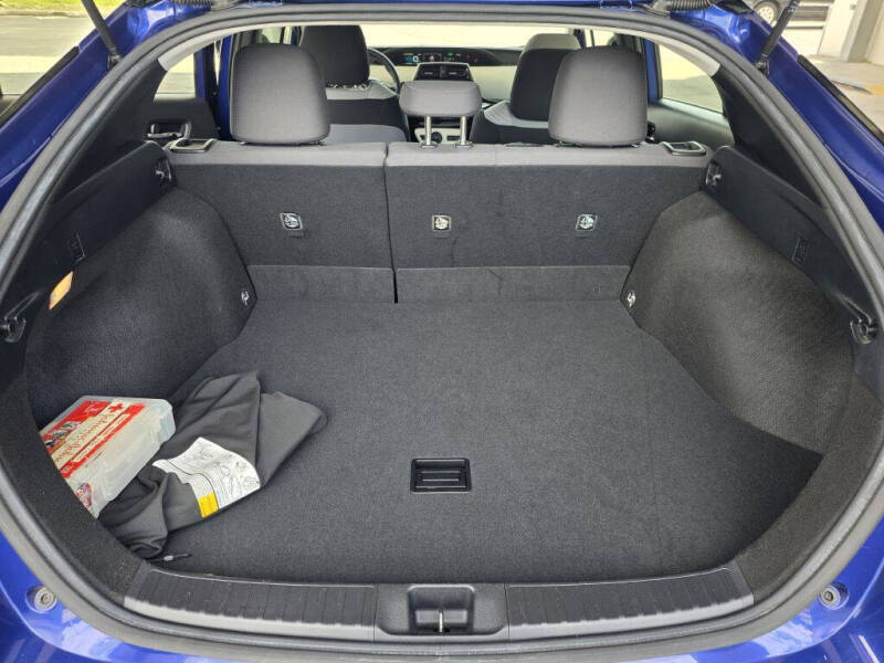 2016 Toyota Prius Two