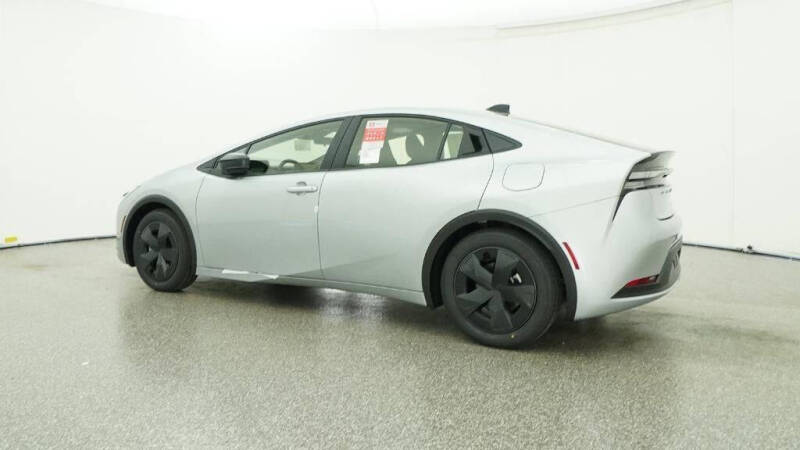 2026 Toyota Prius Plug-in Hybrid SE