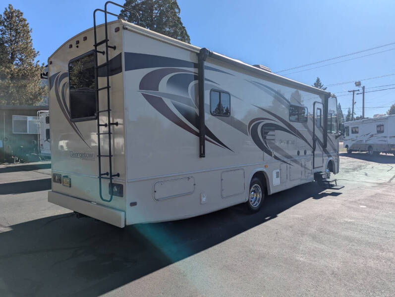 2016 Georgetown GT3 30X / 31ft