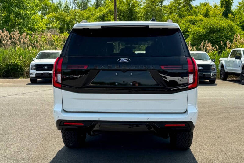 2025 Ford Expedition Tremor