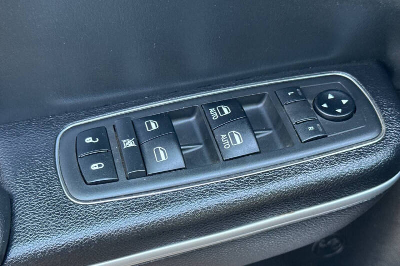 2019 Chrysler 300 Limited