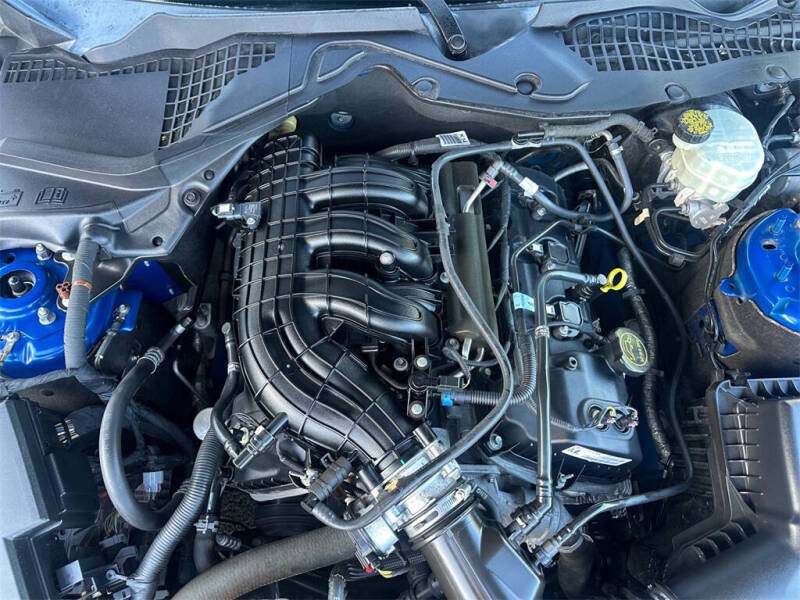 2017 Ford Mustang V6